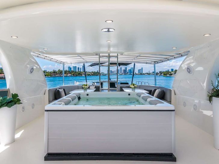 Miami Day Charter Yacht NIRVANA HORIZON 103  Miami Day Charter Yacht NIRVANA HORIZON 103