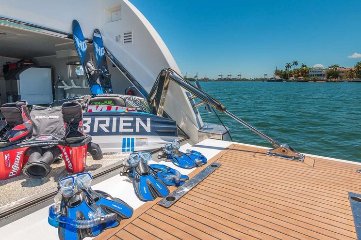 Charter Yacht NIRVANA - Horizon 110 - Miami Day Charter - Miami - South Beach - Florida