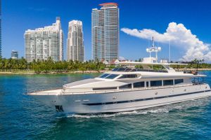 NIRVANA - Horizon 110 - Miami Day Charter - Miami - South Beach - Florida