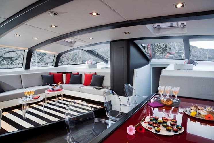 Charter Yacht NOMAD IV - 30m Maxi Dolphin - 5 Cabins - Cannes - St Tropez - St Barths - Antigua - Cuba
