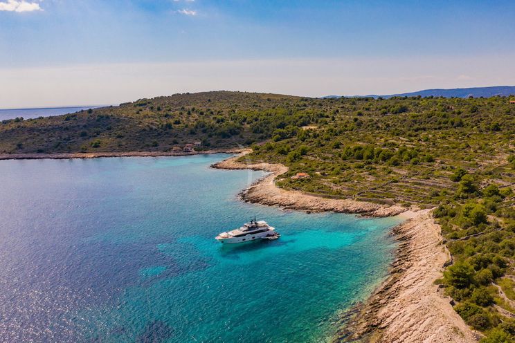 Charter Yacht NOOR II - San Lorenzo 102 - 5 Cabins - Split - Hvar - Dubrovnik
