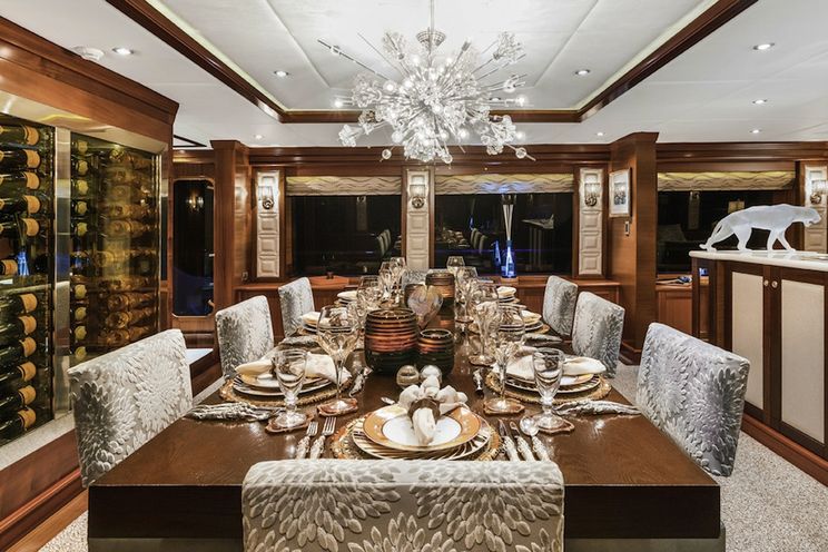 Charter Yacht OCEAN CLUB - Trinity 164 - 5 Cabins - Bahamas - Caribbean - Sardinia - Corsica - Cannes - Antibes