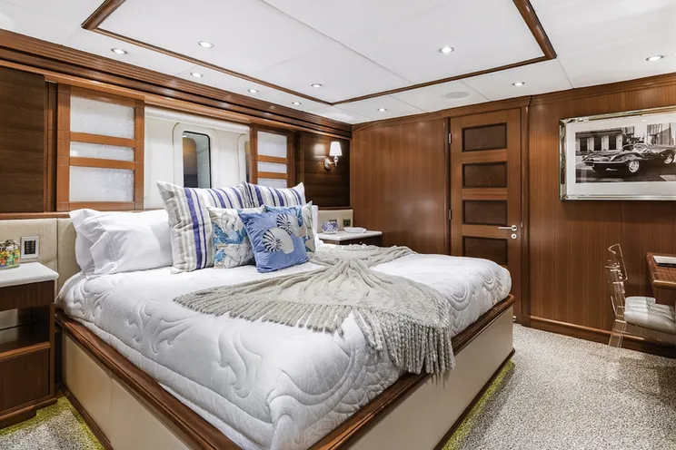 Charter Yacht OCEAN CLUB - Trinity 164 - 5 Cabins - Bahamas - Caribbean - Sardinia - Corsica - Cannes - Antibes