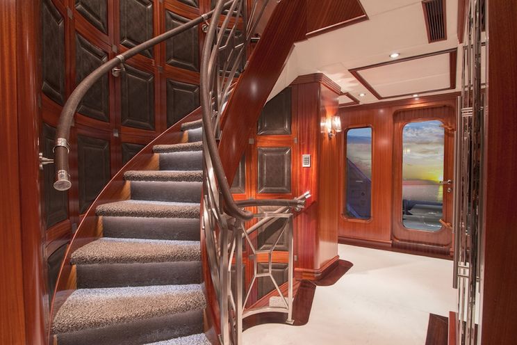 Charter Yacht OCEAN CLUB - Trinity 164 - 5 Cabins - Bahamas - Caribbean - Sardinia - Corsica - Cannes - Antibes