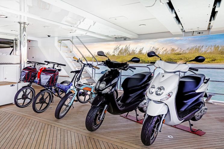 Charter Yacht OCEAN CLUB - Trinity 164 - 5 Cabins - Bahamas - Caribbean - Sardinia - Corsica - Cannes - Antibes