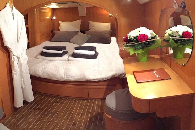 Charter Yacht OCEAN MED - Privilege 58 - 4 Cabins - Corsica - French Riviera - Balearic Islands