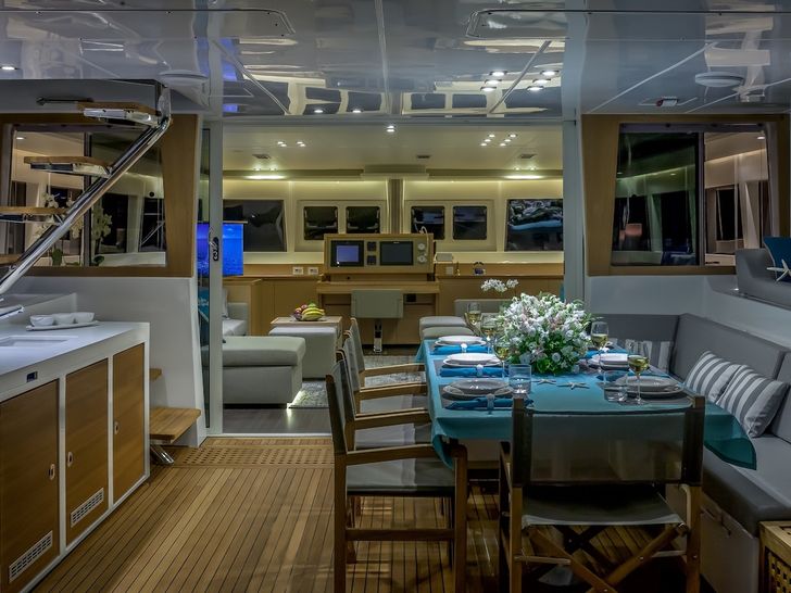 OCEAN VIEW - Lagoon 620,dining area OCEAN VIEW - Lagoon 620,dining area