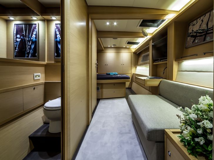 OCEAN VIEW - Lagoon 620,cabin sofa OCEAN VIEW - Lagoon 620,cabin sofa