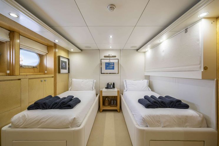 Charter Yacht OCEANA - Oceanfast 55m - 5 Cabins - Imperia - Monaco - Sicily - Corsica - Ibiza