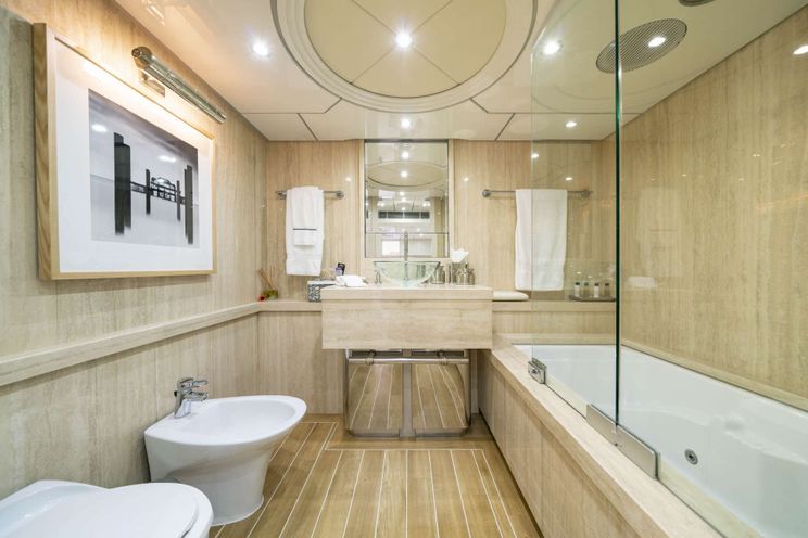 Charter Yacht OCEANA - Oceanfast 55m - 5 Cabins - Imperia - Monaco - Sicily - Corsica - Ibiza