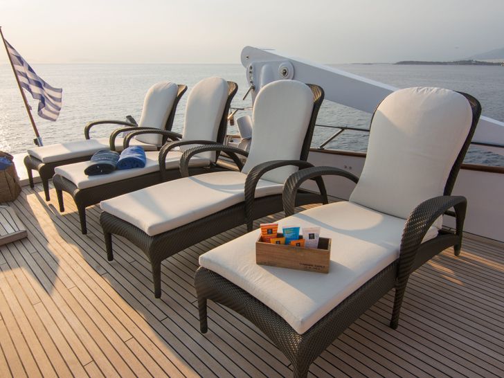 Sundeck Sundeck