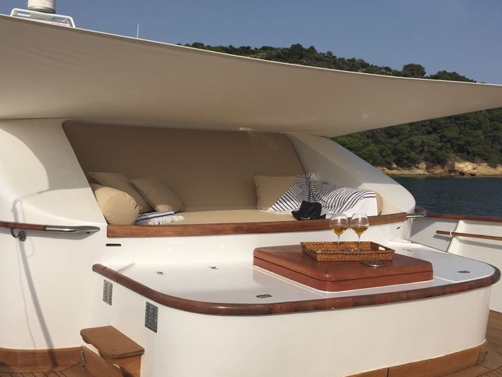 Sundeck Sundeck