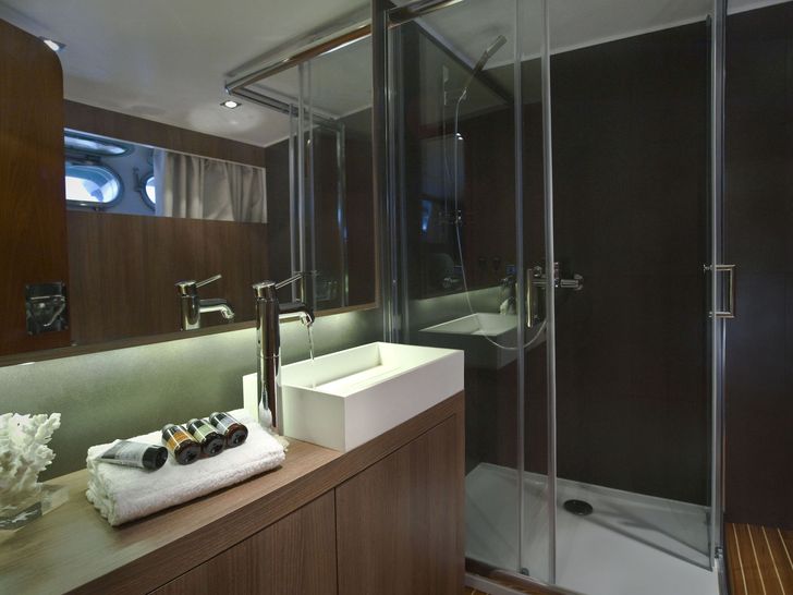 Bathroom Bathroom