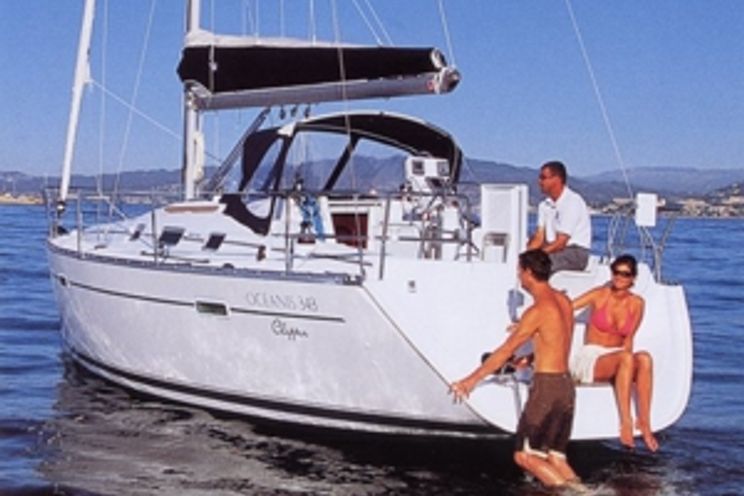 Charter Yacht Oceanis 343 - 3 Cabins - Roses - Costa Brava