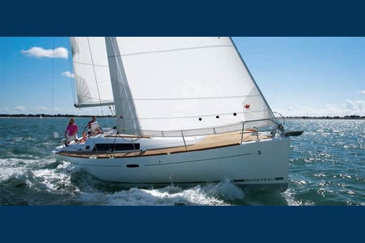 Charter Yacht Oceanis 37 - 3 Cabins - Pomer - Kastela - Croatia