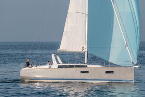 Oceanis 38 - 3 Cabins - 2015 - Barcelona Oceanis 38 - 3 Cabins - 2015 - Barcelona