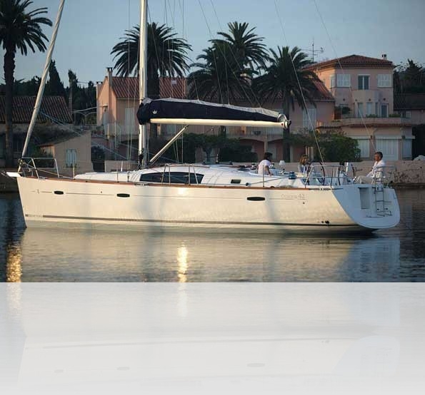 Charter Yacht Oceanis 43.4 - 4 Cabins - Mallorca