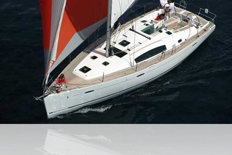 Charter Yacht Oceanis 43.4 - 4 Cabins - Mallorca