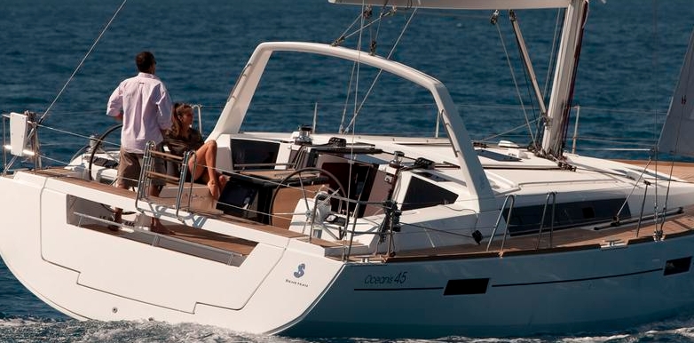 Charter Yacht Beneteau Oceanis 45 - 4 Cabins - Tortola