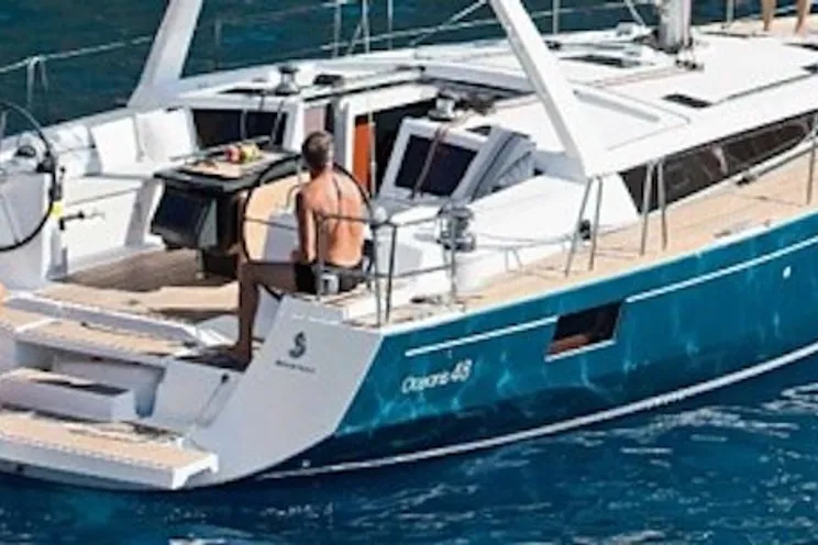 Charter Yacht Oceanis 48 - 2013 - 5 Cabins
