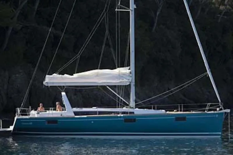 Charter Yacht Oceanis 48 - 2013 - 5 Cabins