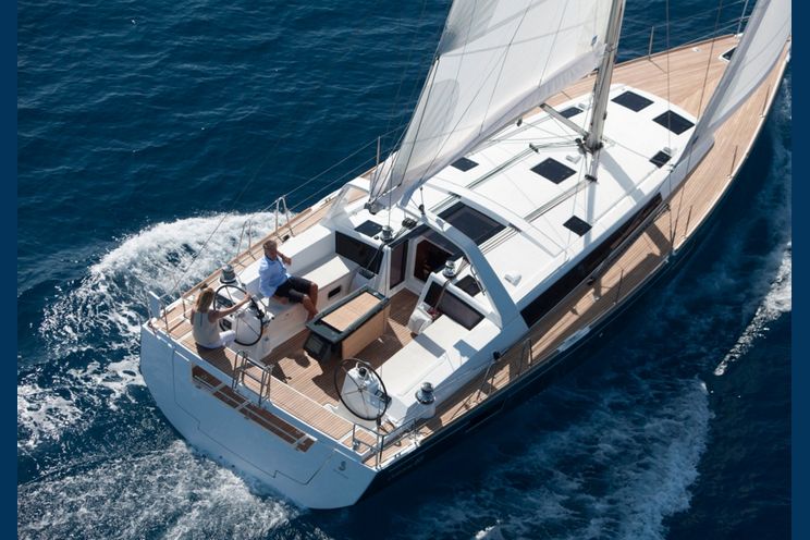 Charter Yacht Oceanis 48 5 Cabins - Trogir