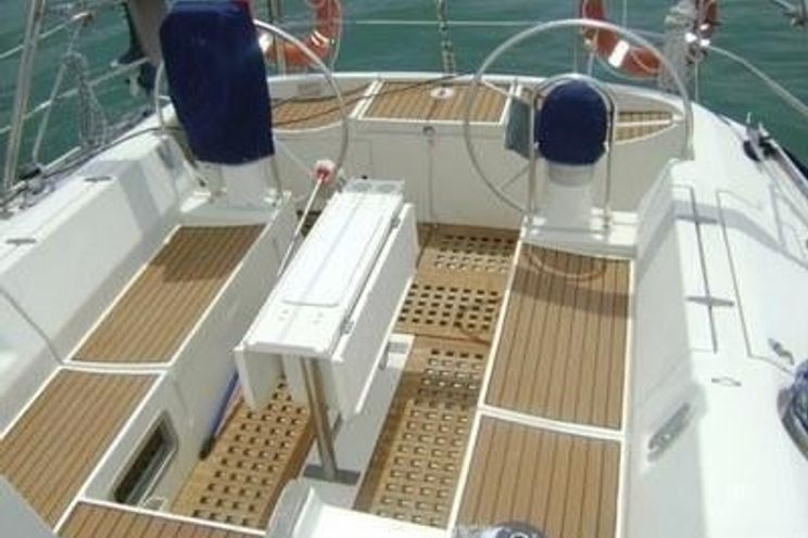 Charter Yacht Oceanis 50 - 4 + 2 Cabins - Puntone Scarlino - Italy