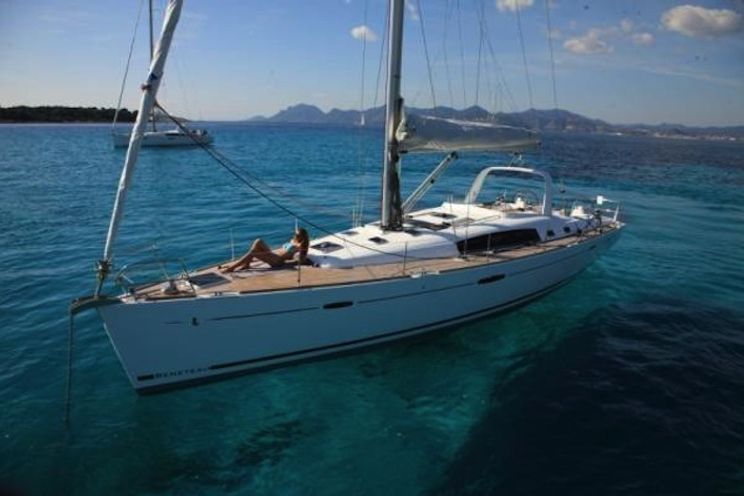 Charter Yacht Oceanis 50 Family - 5 Cabins - Malta