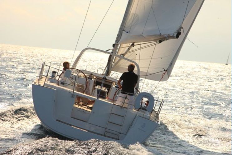 Charter Yacht Oceanis 50 Family - 5 Cabins - Ajaccio - Marseille - Corsica