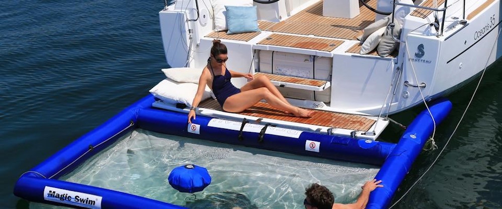 Charter Yacht Oceanis 35 - 3 Cabins - 2015 - Barcelona