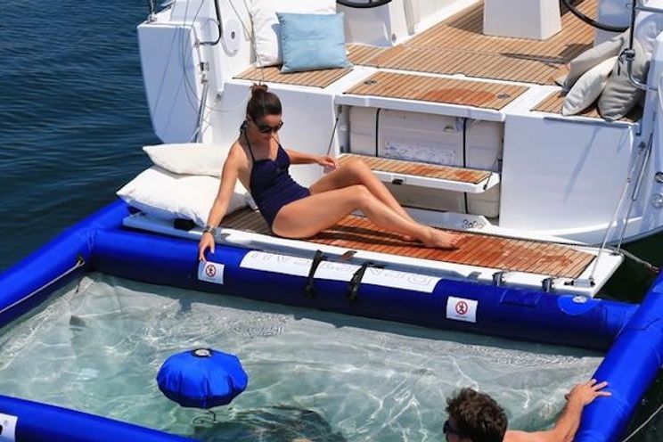 Charter Yacht Oceanis 35 - 3 Cabins - 2015 - Barcelona