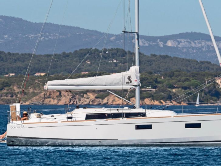 Oceanis 38.1 Oceanis 38.1