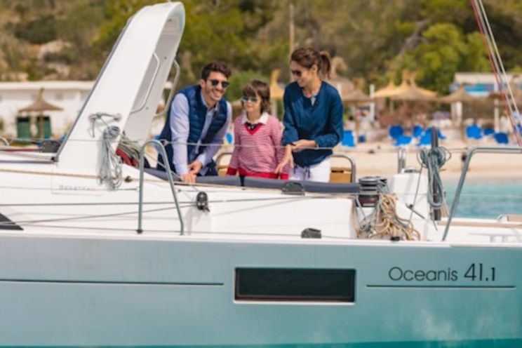 Charter Yacht Oceanis 41.1 - 2020 - 3 cabins(3 double)- Alimos - Lavrion - Mykonos