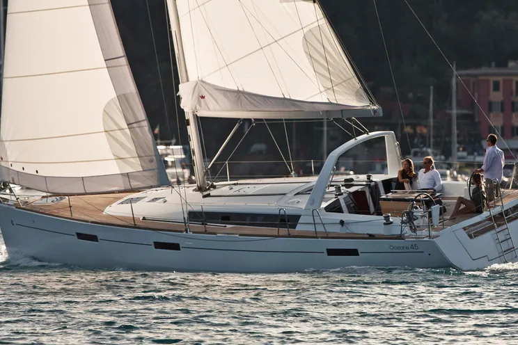Charter Yacht Oceanis 45 - 4 cabins(4 double)- 2019 - Portorosa - Cap dOrlando - Milazzo