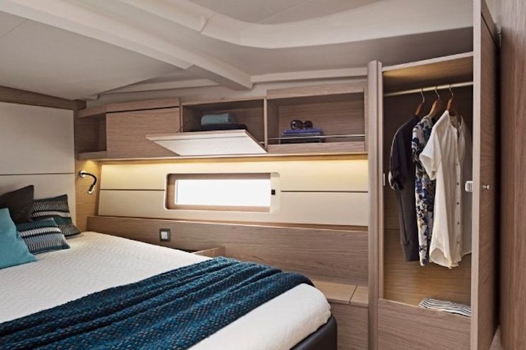 Charter Yacht Oceanis 46.1 - 2020 - 5 cabins(4 double + 1 single)- Kos - Rhodes
