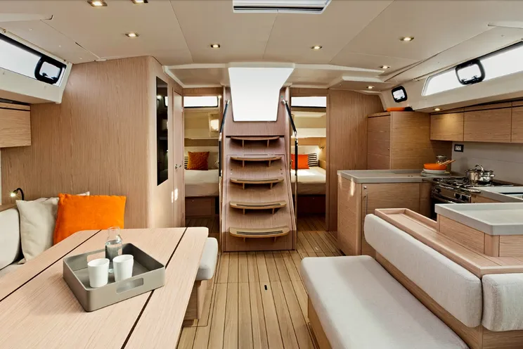 Charter Yacht Oceanis 51.5 - 5 Cabins - 2018 - Procida - Ischia