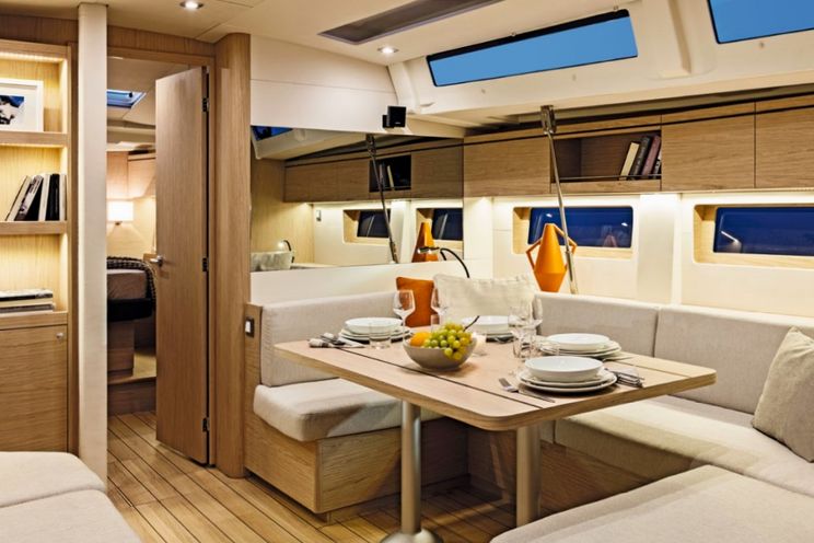 Charter Yacht Oceanis 51.5 - 5 Cabins - 2018 - Procida - Ischia