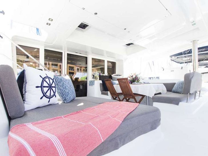 OCELOT Lagoon 52 Aft Deck