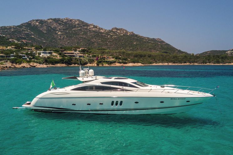 Charter Yacht OCTAVIA - Sunseeker Predator 82 - 4 Cabins - Porto Cervo - Poltu Quatu - Olbia - Sardinia - Italy