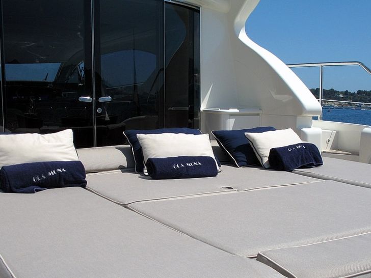 OLA MONA Leopard 24m Aft Sunpads OLA MONA Leopard 24m Aft Sunpads