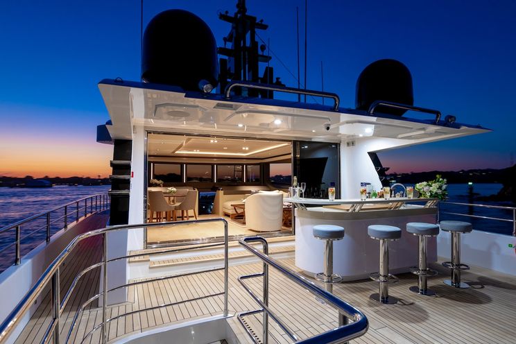 Charter Yacht ONEWORLD - Gulf Craft 32m - 5 Cabins - Sydney - Whitsundays - Gold Coast - Australia