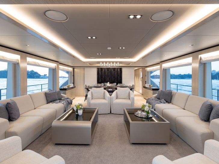ONEWORLD - Gulf Craft 32m ONEWORLD - Gulf Craft 32m