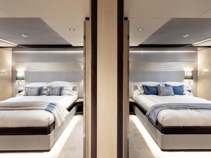 ONEWORLD - Gulf Craft 32m ONEWORLD - Gulf Craft 32m