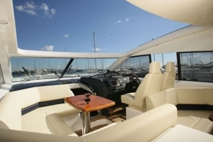Charter Yacht OUFTI III - Princess V53 - St Tropez - Cannes - Monaco