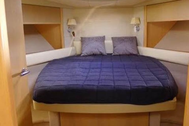 Charter Yacht OUFTI III - Princess V53 - St Tropez - Cannes - Monaco