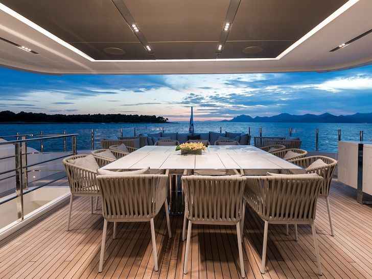 OURANOS Admiral 50m - mid deck dining area OURANOS Admiral 50m - mid deck dining area