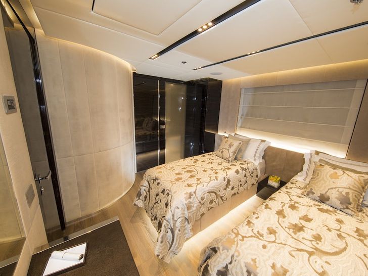 OURANOS Twin Cabin