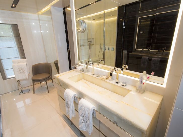 OURANOS Bathroom