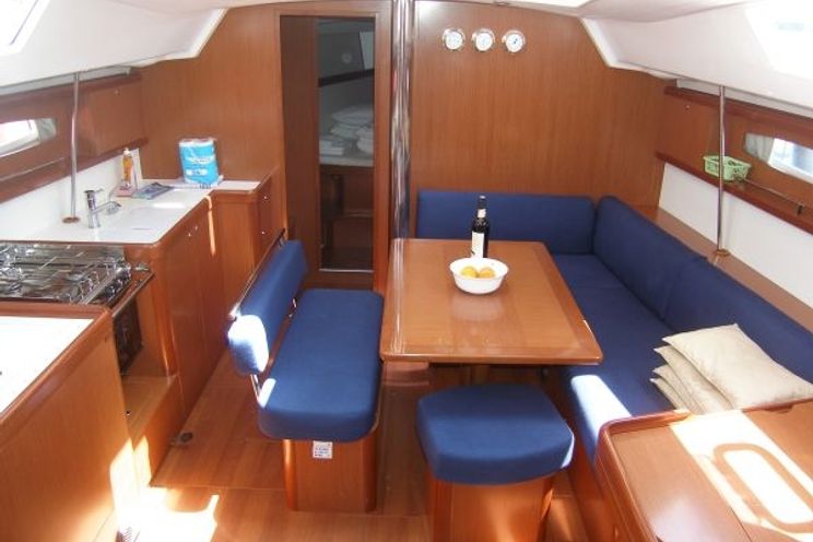 Charter Yacht Oceanis 46 - 4 Cabins - Athens