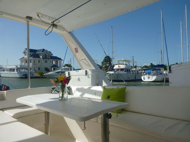 PALOMETA Leopard 47 Dining PALOMETA Leopard 47 Dining